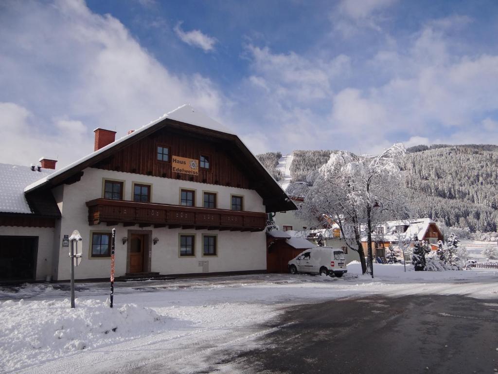 Haus Edelweiss Daire Sankt Margarethen im Lungau Dış mekan fotoğraf